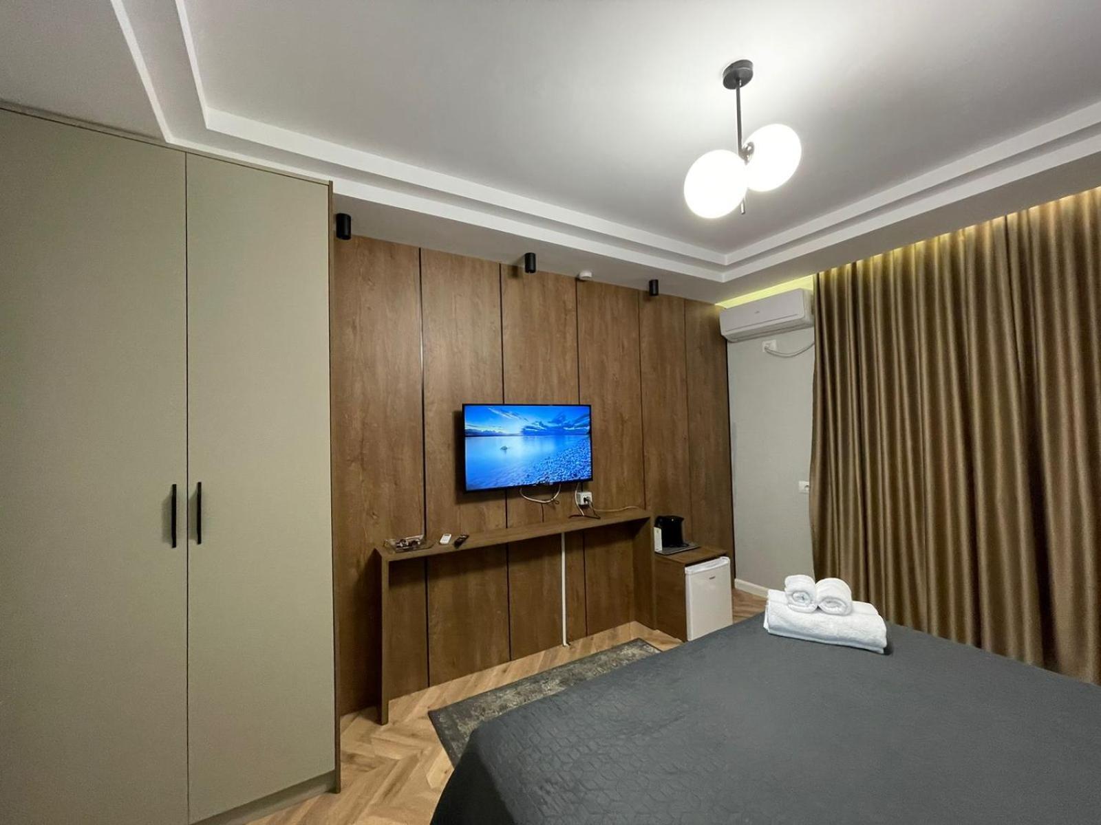 Your Apart Hotel Tirana Exterior photo